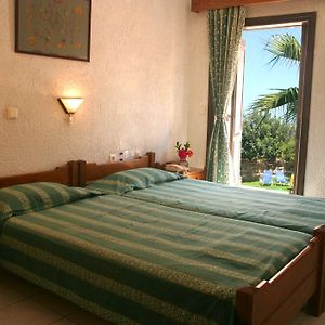 Iliostasi Beach Apartments